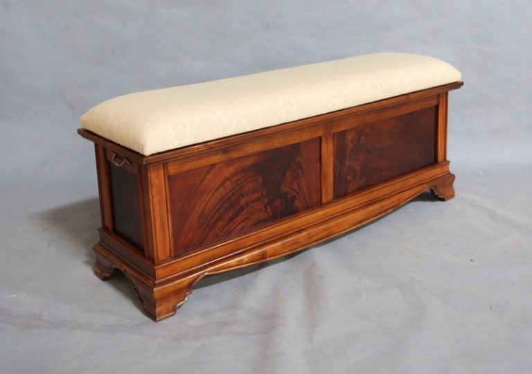 Mahogany Wood Large Storage/Blanket Box & Ottoman Turendav Australia
