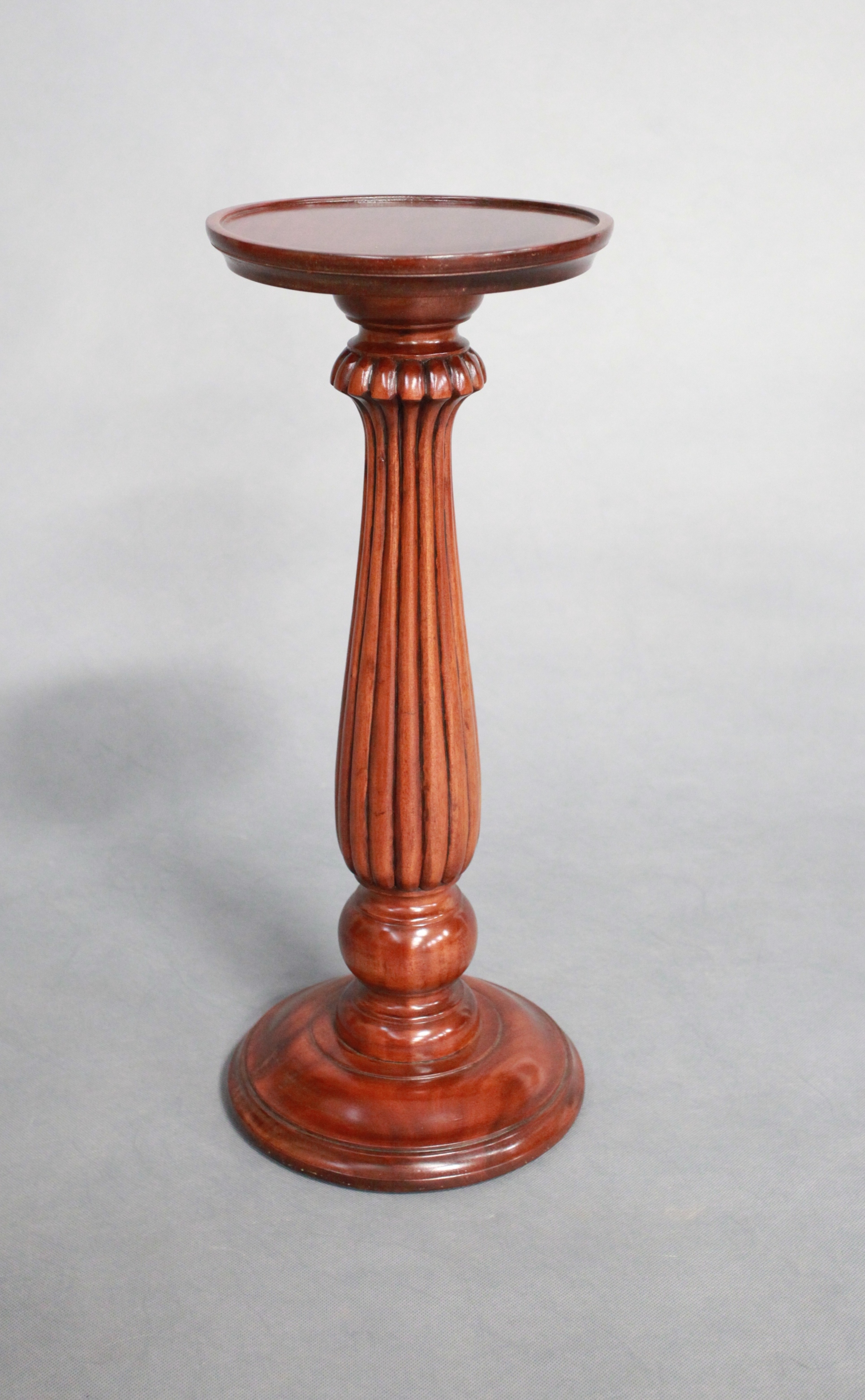 Solid Mahogany Wood Carved Plant Stand | Turendav Australia | Antique